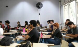 Leia mais sobre o artigo MEC abre inscrições para apoio e financiamento de cursinhos populares