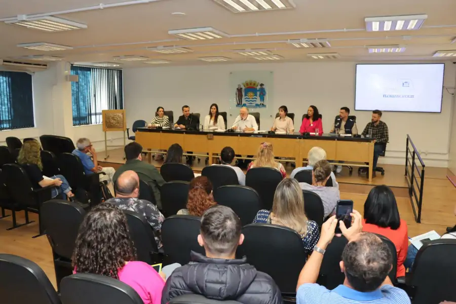 Aumento de Capivaras em áreas urbanas na cidade é tema de Reunião Ampliada 1 Aumento de Capivaras em áreas urbanas na cidade é tema de Reunião Ampliada 1