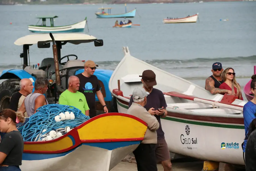 Pântano do Sul dá início à Pesca da Tainha 2025 com fé, tradição e união comunitária 28 Pântano do Sul dá início à Pesca da Tainha 2025 com fé, tradição e união comunitária 28
