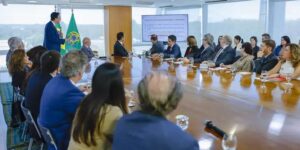 Leia mais sobre o artigo Decreto define medicina, direito e odonto como cursos presenciais