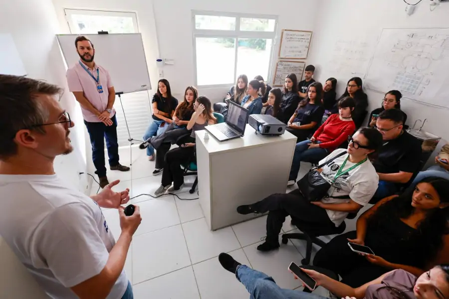 Estudantes do IFSC visitam Estação de Tratamento de Esgotos da CASAN 4 Estudantes do IFSC visitam Estação de Tratamento de Esgotos da CASAN 4
