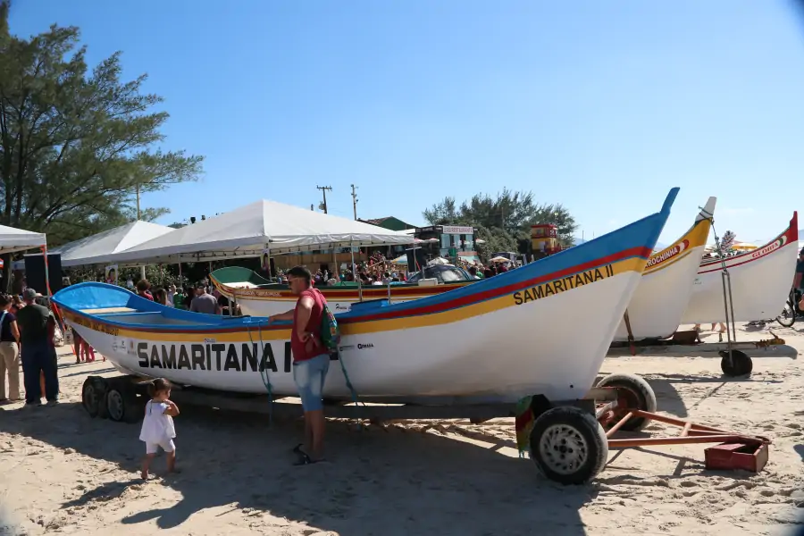 Lançada a obra do Novo Rancho do Getúlio no Campeche: um marco para a pesca artesanal e a cultura de Florianópolis 20 Lançada a obra do Novo Rancho do Getúlio no Campeche: um marco para a pesca artesanal e a cultura de Florianópolis 20