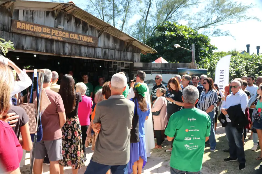 Lançada a obra do Novo Rancho do Getúlio no Campeche: um marco para a pesca artesanal e a cultura de Florianópolis 8 Lançada a obra do Novo Rancho do Getúlio no Campeche: um marco para a pesca artesanal e a cultura de Florianópolis 8