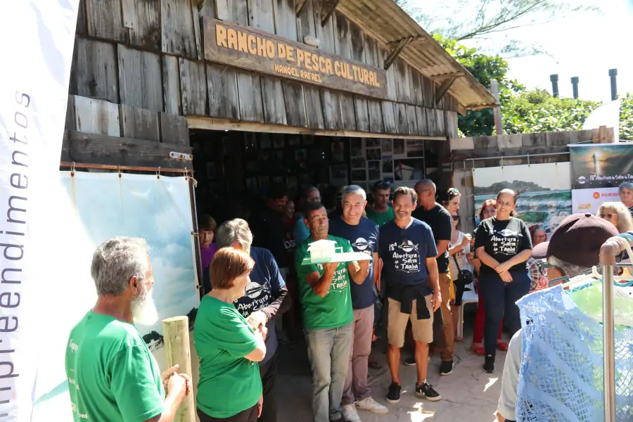 Lançada a obra do Novo Rancho do Getúlio no Campeche: um marco para a pesca artesanal e a cultura de Florianópolis 18 Lançada a obra do Novo Rancho do Getúlio no Campeche: um marco para a pesca artesanal e a cultura de Florianópolis 18