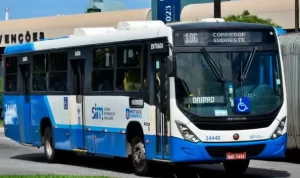 Morador do Carianos solicita ampliação de horários de ônibus nos períodos de pico 8