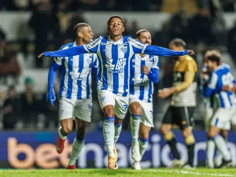 Avaí vence o Criciúma e volta ao G4 1
