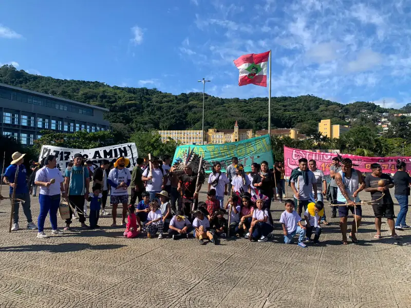Lideranças indígenas se mobilizam em Florianópolis contra projetos que ameaçam direitos originários 1 Lideranças indígenas se mobilizam em Florianópolis contra projetos que ameaçam direitos originários 1