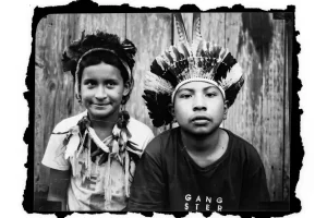 Leia mais sobre o artigo Retratos lambe-lambe de povos originários ganham mostra em Florianópolis