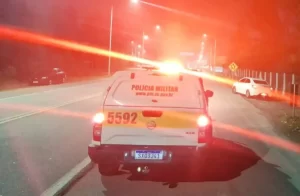 Leia mais sobre o artigo Fiscalização de estacionamento irregular na SC-401A, próximo ao Aeroporto de Florianópolis