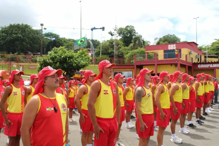 Corpo de Bombeiros Militar abre inscrições para curso de guarda-vidas civil voluntário 1