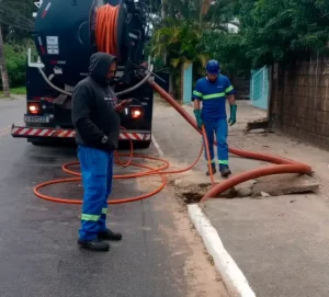 Leia mais sobre o artigo Intendência do Campeche conclui limpeza e desobstrução da rede de drenagem na Rua da Capela