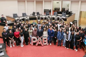 Leia mais sobre o artigo Programa Antonieta de Barros celebra 21 anos mudando a vida de mais de 700 jovens
