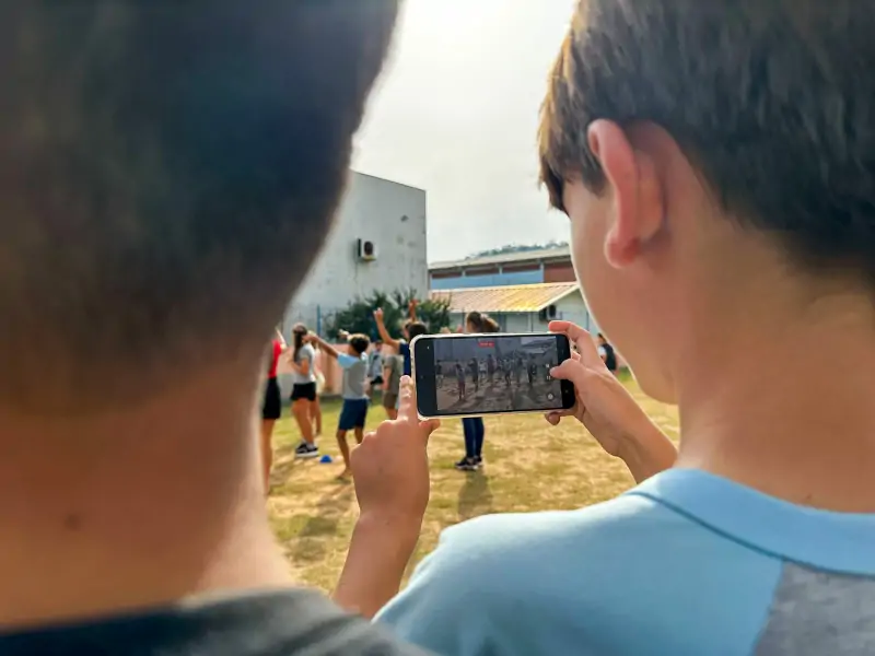 Projeto da UFSC liga Florianópolis a Salvador e Colômbia em vídeo-cartas de crianças 1