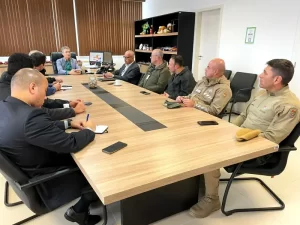 Leia mais sobre o artigo SSP, Detran e forças de segurança debatem incluir contatos de emergência nos sistemas da segurança pública