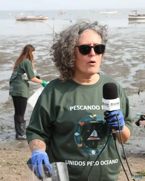 Mutirão de limpeza mobiliza comunidade e reforça a importância da preservação marinha em Florianópolis 34