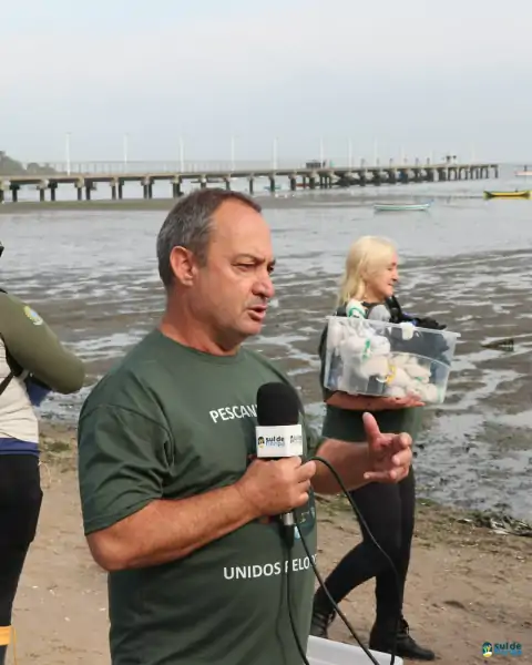 Mutirão de limpeza mobiliza comunidade e reforça a importância da preservação marinha em Florianópolis 37