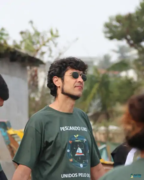 Mutirão de limpeza mobiliza comunidade e reforça a importância da preservação marinha em Florianópolis 9