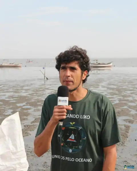 Mutirão de limpeza mobiliza comunidade e reforça a importância da preservação marinha em Florianópolis 19