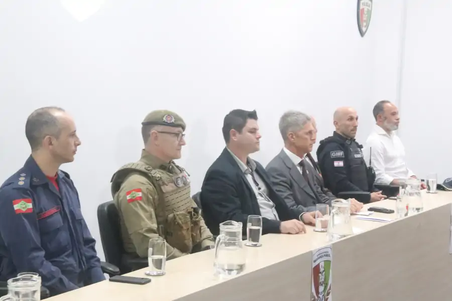 Secretaria dá posse a diretorias de seis Conselhos Comunitários de Segurança de Florianópolis 38