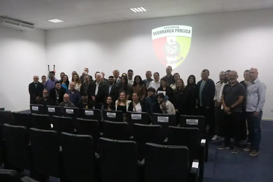 Secretaria dá posse a diretorias de seis Conselhos Comunitários de Segurança de Florianópolis 44