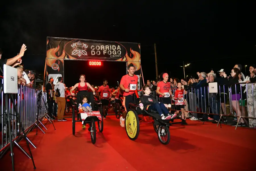 Inscrições abertas para a 3ª edição da corrida do fogo em Florianópolis 1