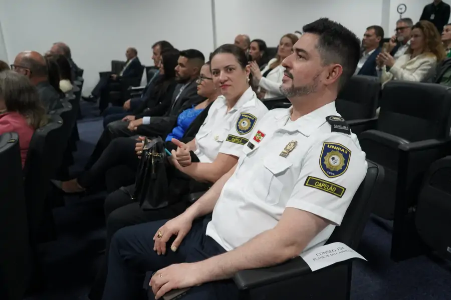 Secretaria dá posse a diretorias de seis Conselhos Comunitários de Segurança de Florianópolis 55
