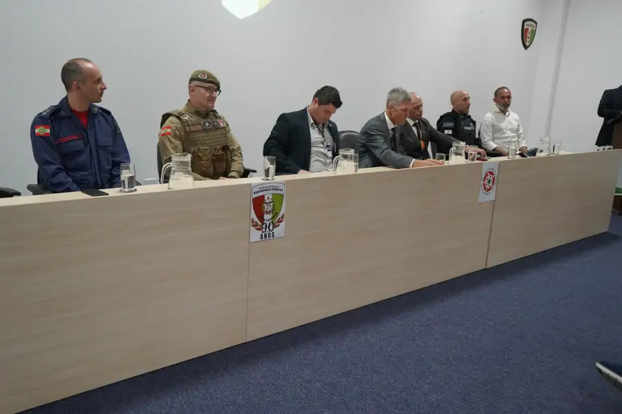 Secretaria dá posse a diretorias de seis Conselhos Comunitários de Segurança de Florianópolis 62
