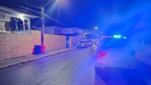 Ataque a tiros termina com homem morto e bebê em estado grave em Florianópolis 12