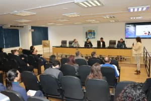 Leia mais sobre o artigo Audiência Pública esclareceu cálculo do IPTU e da Taxa de Lixo de 2026 em Florianópolis