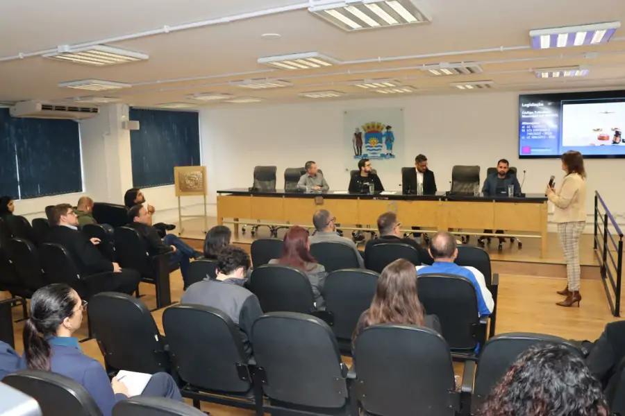 Audiência Pública esclareceu cálculo do IPTU e da Taxa de Lixo de 2026 em Florianópolis 1