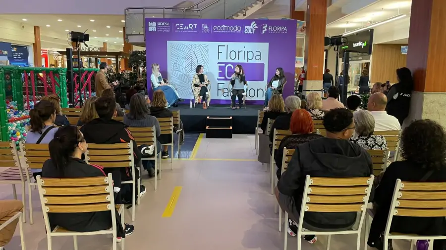 Floripa Shopping realiza dia de arte e moda sustentável em apoio ao Outubro Rosa 1