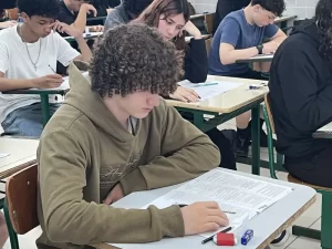 Leia mais sobre o artigo Governo de SC e Rede Enem lançam supermaratona de aulões gratuitos com foco no Enem