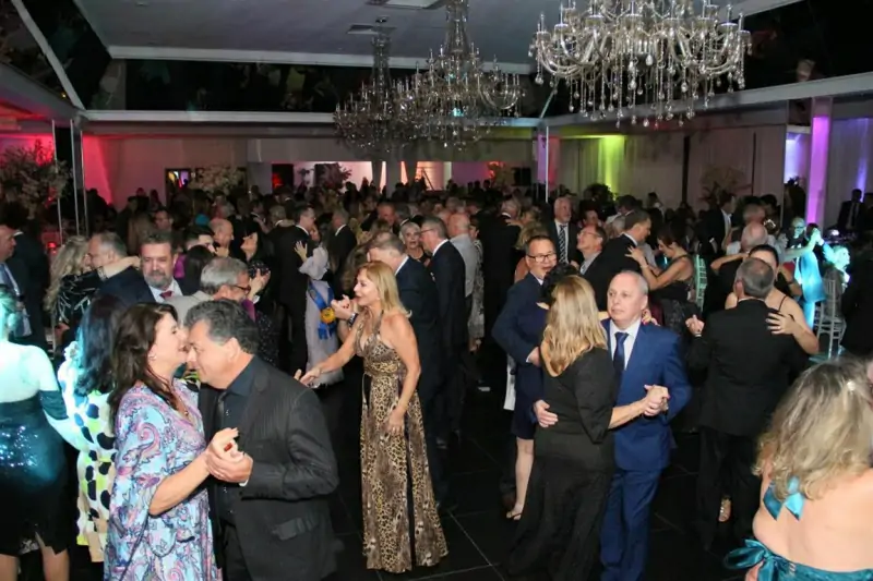 Lira Tênis Clube celebra 99 anos dia 7 de outubro e baile de aniversário tem ingressos esgotados  1