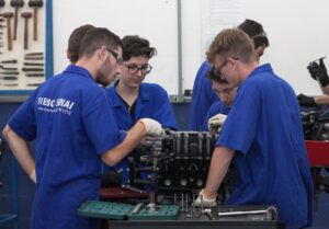 Leia mais sobre o artigo Santa Catarina é o segundo estado que mais contrata jovens aprendizes