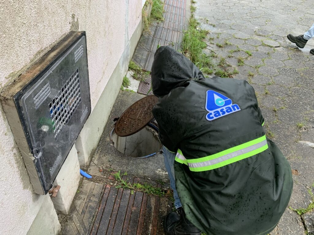 CASAN faz vistorias na rede coletora de esgoto da Lagoa da Conceição 1