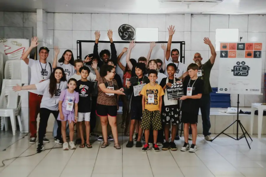 Oficina “Dazumbanho de Cinema” abre programação da Mostra Mofas na Tapera 4