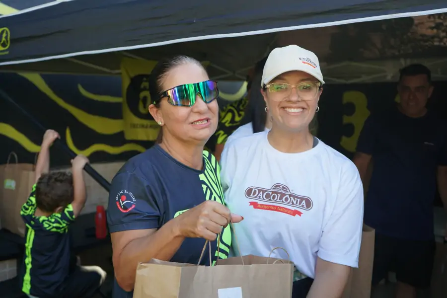 Grupo da Academia Move On leva a cultura do Sul da Ilha para a São Silvestre 2025 6