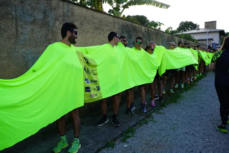 Grupo da Academia Move On leva a cultura do Sul da Ilha para a São Silvestre 2025 9