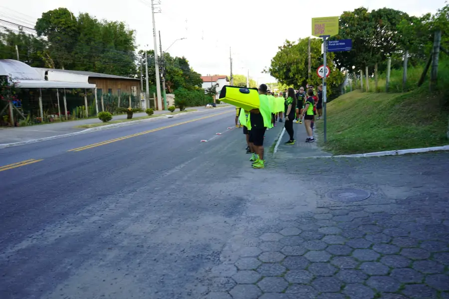 Grupo da Academia Move On leva a cultura do Sul da Ilha para a São Silvestre 2025 10