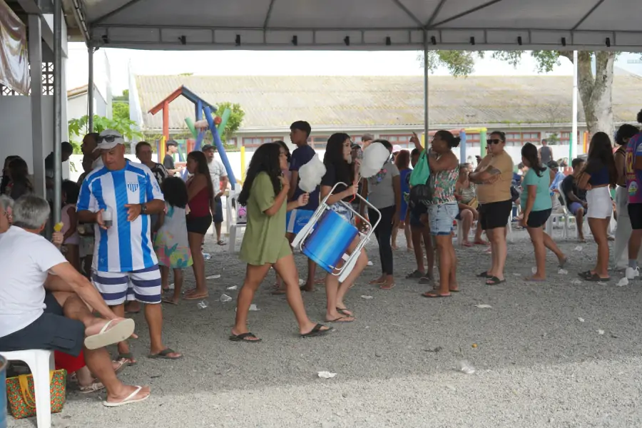 Natal da Tapera reúne comunidade e confirma Festa da Virada na Praia para o dia 31 2