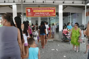Leia mais sobre o artigo Natal da Tapera reúne comunidade e confirma Festa da Virada na Praia para o dia 31
