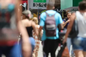 Leia mais sobre o artigo Verão terá temperaturas elevadas e chuvas irregulares em Santa Catarina