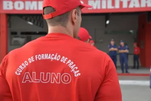 Com salários de até R$ 21 mil, Corpo de Bombeiros Militar de SC abre inscrições para concurso 8