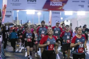 Leia mais sobre o artigo Maratona de Floripa celebra sua 15ª edição com cenário deslumbrante e clima perfeito para recordes
