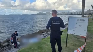 Corpo é encontrado na Beira-Mar Norte, em Florianópolis 12