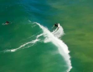 Praia do Santinho recebe etapa decisiva do Layback Pro 13