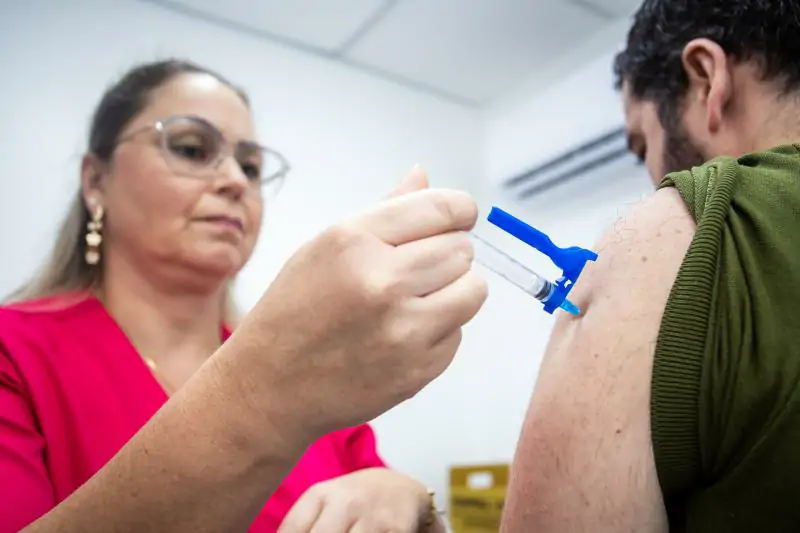 Sul da Ilha terá pontos de vacinação contra a gripe neste sábado; veja onde se imunizar 1