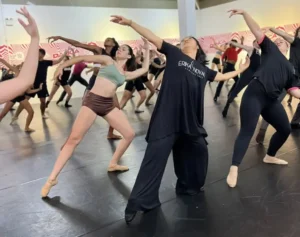 Leia mais sobre o artigo 15° PRÊMIO DESTERRO ABRE INSCRIÇÕES PARA WORKSHOPS E OFICINAS