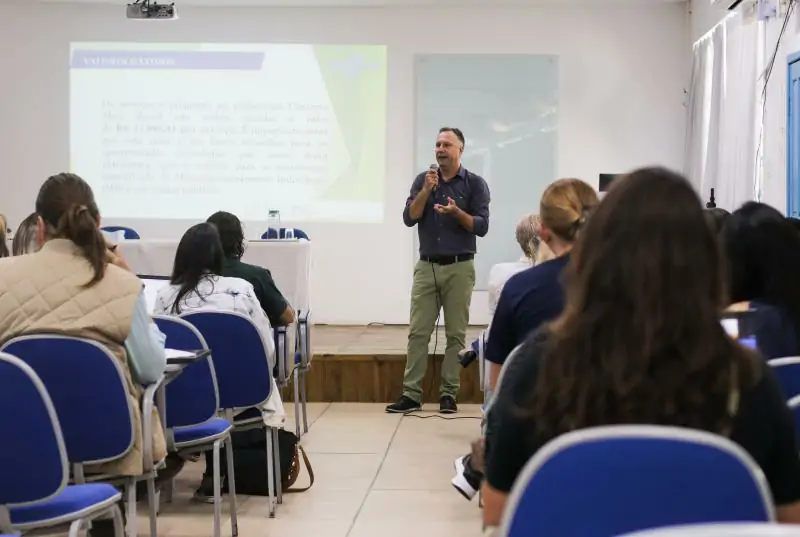Florianópolis amplia uso do programa “Vizinho de Aluguel” para agilizar manutenção em escolas 1