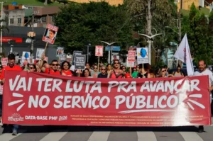 Trabalhadores da Prefeitura de Florianópolis realizam assembleia nesta quarta-feira (29) 17